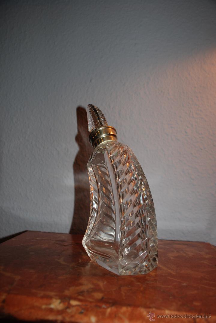 Botellas antiguas: ORIGINAL BOTELLA LICORERA DE CRISTAL CON CUELLO DE PLATA - Foto 3