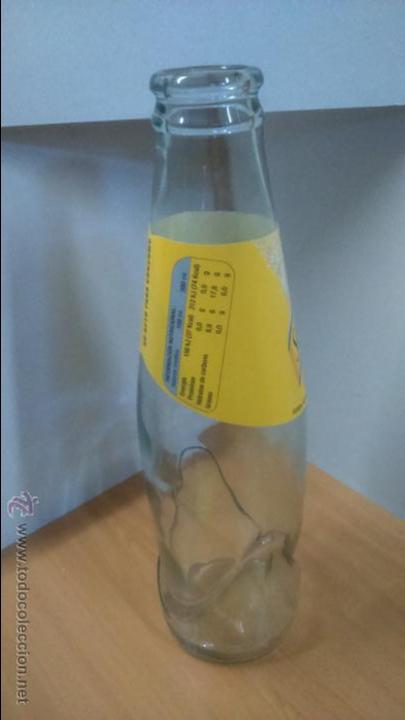 Botellas antiguas: GIGANTESCA BOTELLA SCHWEPPES TONICA - Foto 3
