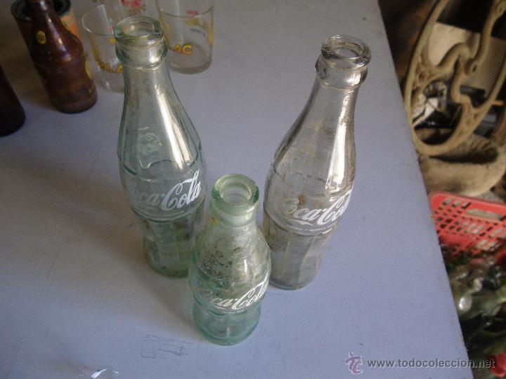 Botellas antiguas: LOTE DE 3 BOTELLAS DE COCA COLA - Foto 1