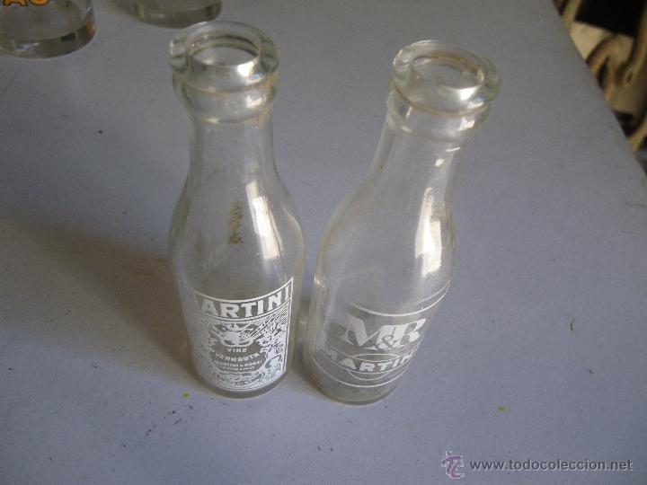 Botellas antiguas: LOTE DE 2 BOTELLAS DE MARTINI ... VER - Foto 1