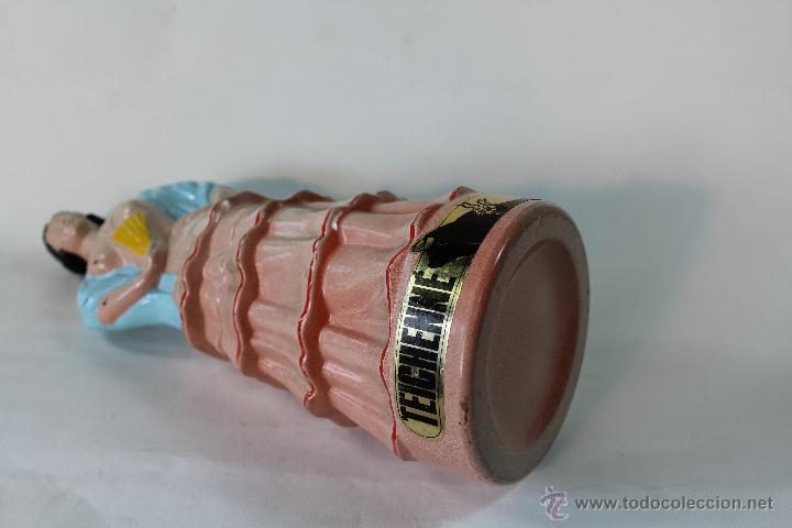 Botellas antiguas: BOTELLA DE MOSCATEL SARDA S.A.- CASTELLBISBAL - Foto 2