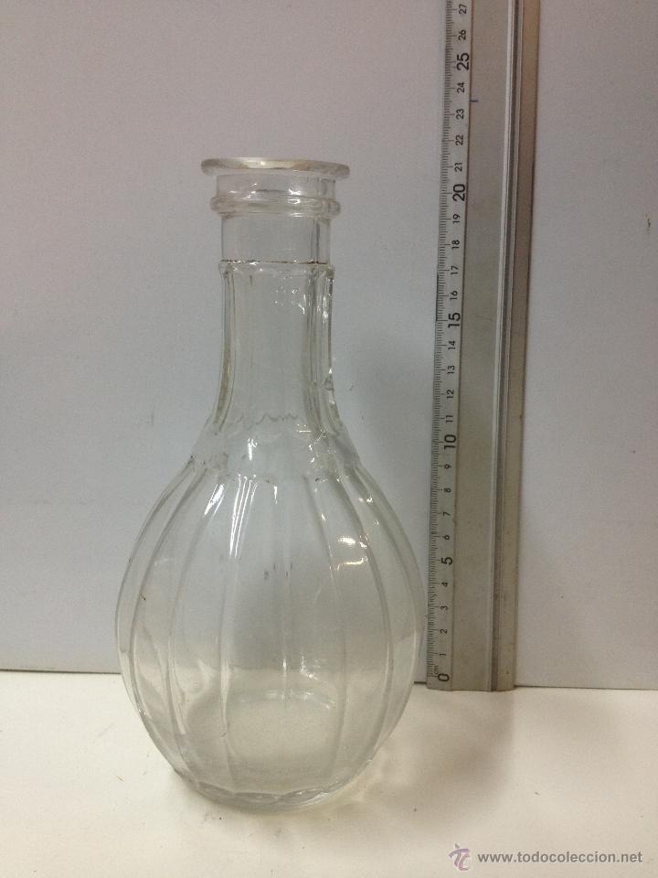 Botellas antiguas: LICORERA ANTIGUA - Foto 1