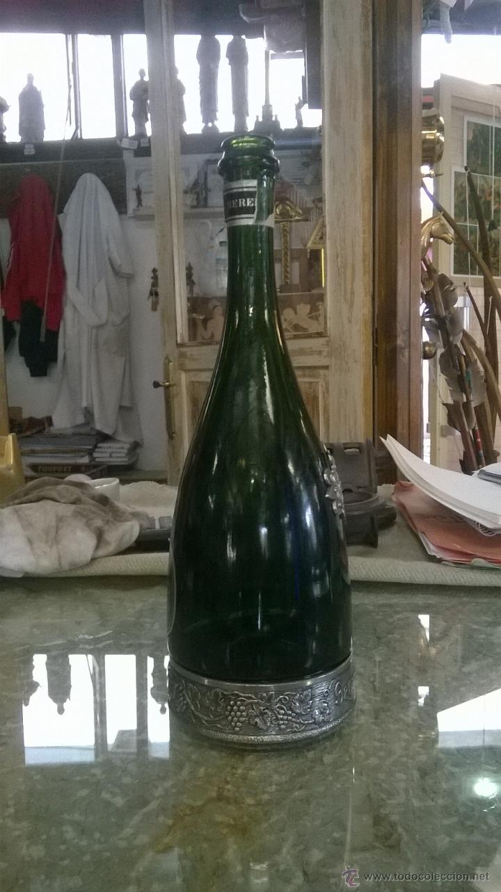Botellas antiguas: Botella de cava Seguro Viuda. Vacia. - Foto 2