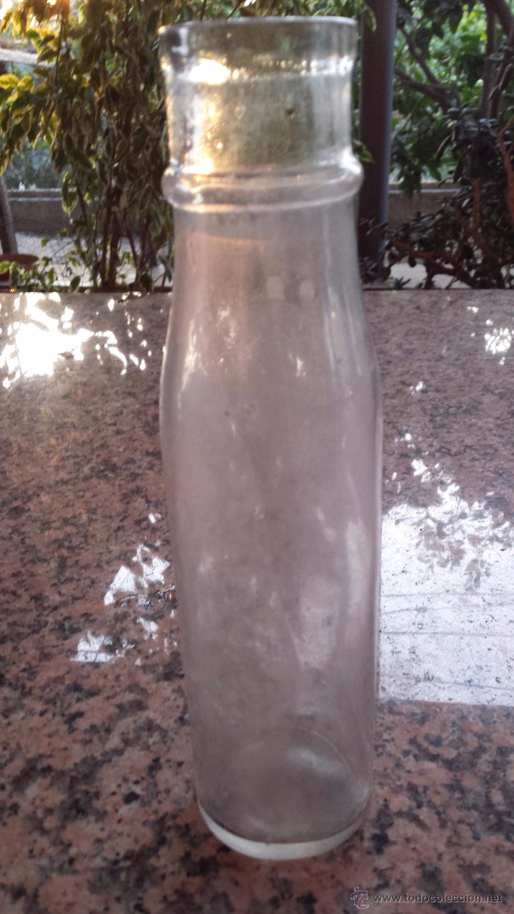 Botellas antiguas: antigua y rara botella de cristal - Foto 1