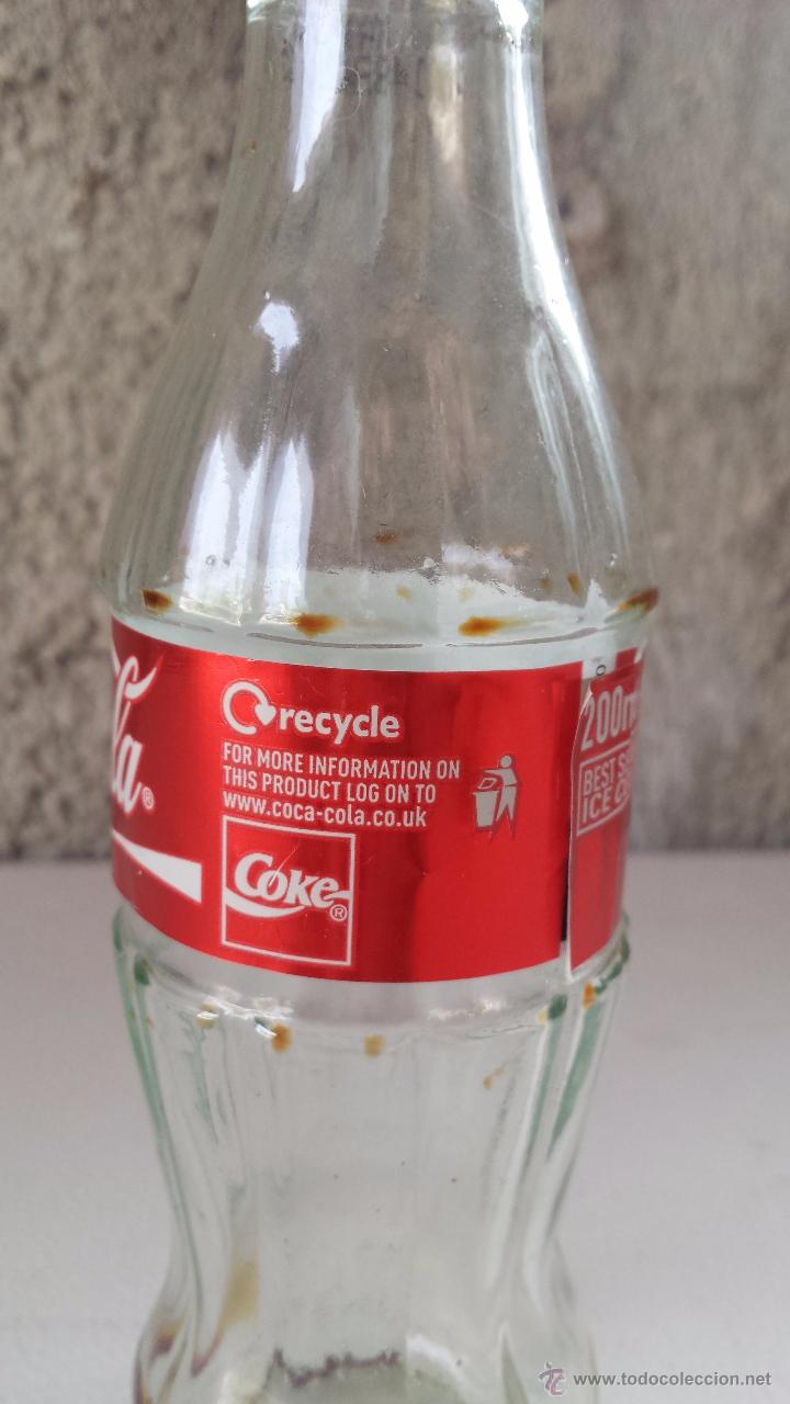 Botellas antiguas: botella de cocacola inglesa - Foto 2