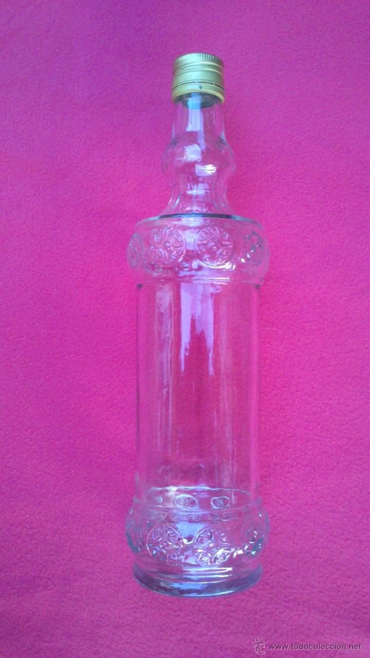 Botellas antiguas: Botella de Bodegas Joan Sard&agrave; - Foto 1