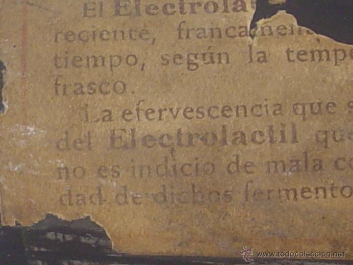 Botellas antiguas: ELECTROLACTIL - LLENA - Foto 8