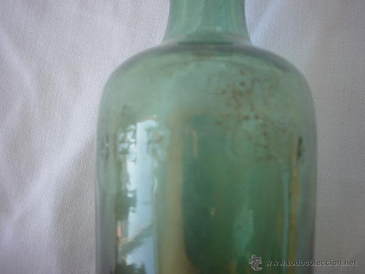 Botellas antiguas: BOTELLIN BERTOLA - Foto 4