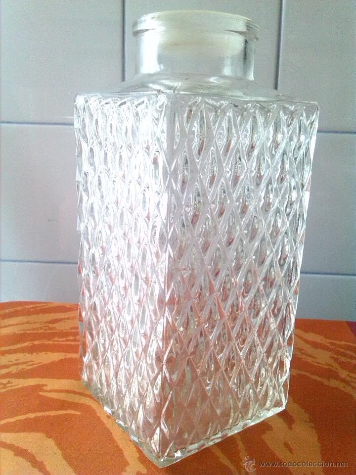 Botellas antiguas: ANTIGUA BOTELLA DE VIDR&Iacute;O - Foto 1