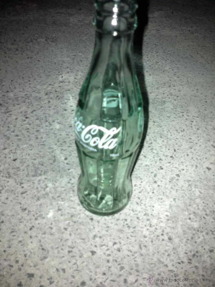 Botellas antiguas: BOTELLA SERIGRAFIADA COCA COLA - Foto 2