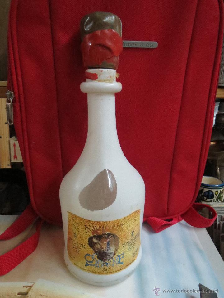 Botellas antiguas: BOTELLA DE OSBORNE DISE&Ntilde;O DALI. - Foto 3