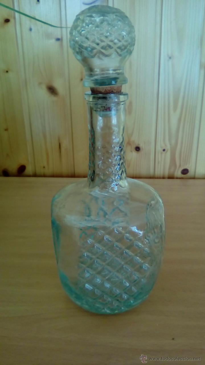 Botellas antiguas: LOTE DE LICORERAS Y CUBITERA - Foto 2