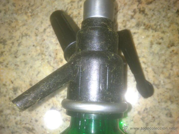 Botellas antiguas: SIFON WHISKY JB DE CARGA DE GAS - Foto 4