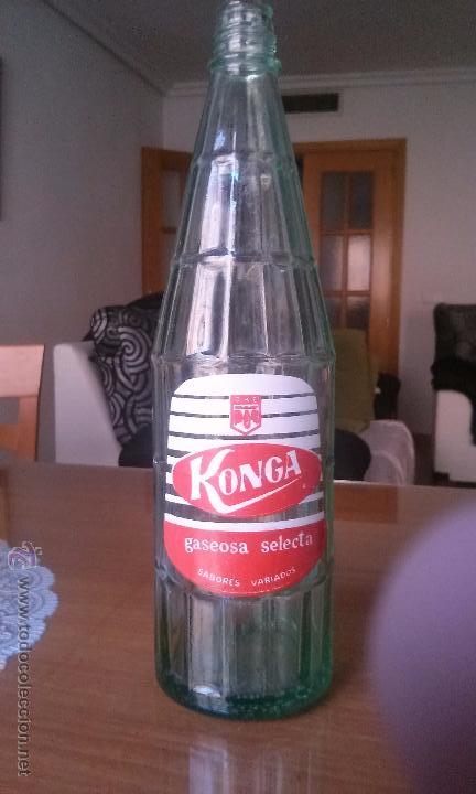 Botellas antiguas: Antigua botella de gaseosa konga - Foto 1