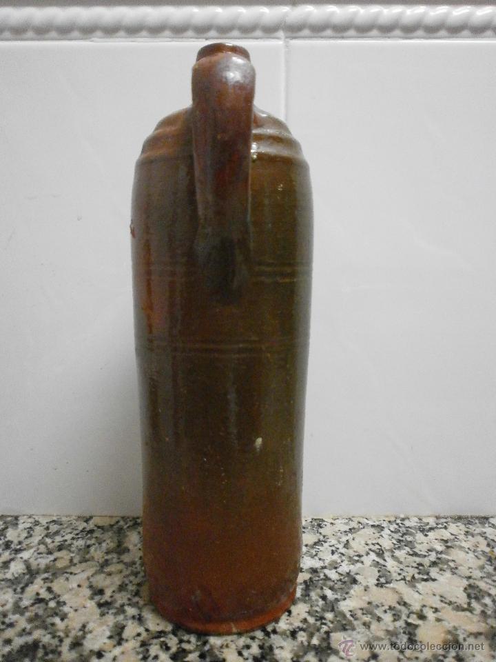 Botellas antiguas: ANTIGUA BOTELLA DE CERAMICA - Foto 2
