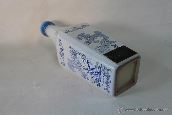 Botellas antiguas: botella licor de chocolate vandermint - Foto 2