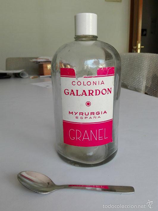 Botellas antiguas: Frasco vac&iacute;o colonia Galard&oacute;n - Foto 1