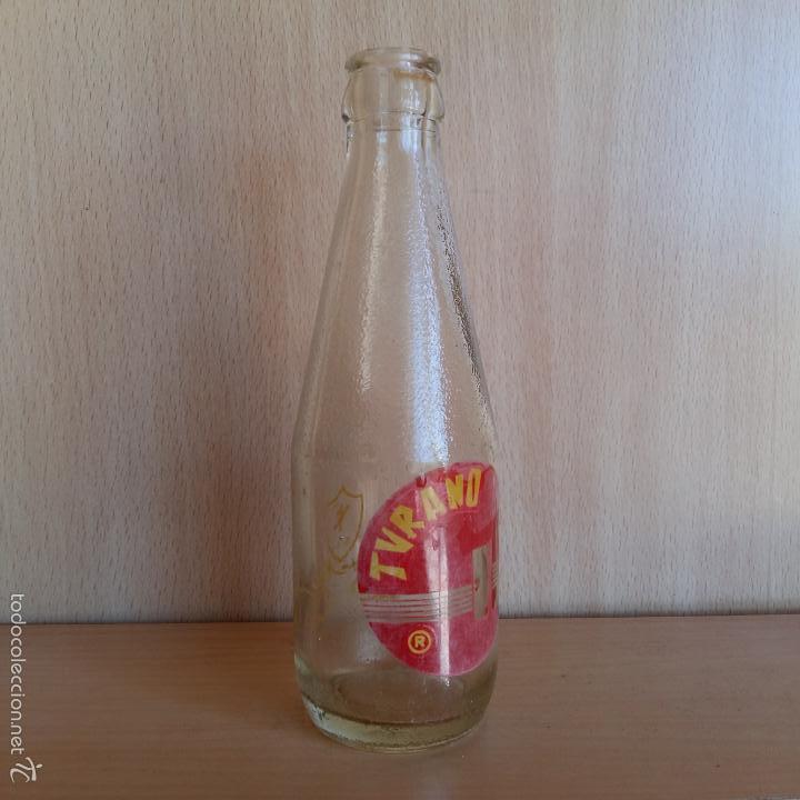 Botellas antiguas: BOTELLA SERIGRAFIADA REFRESCOS TURANO - Foto 1