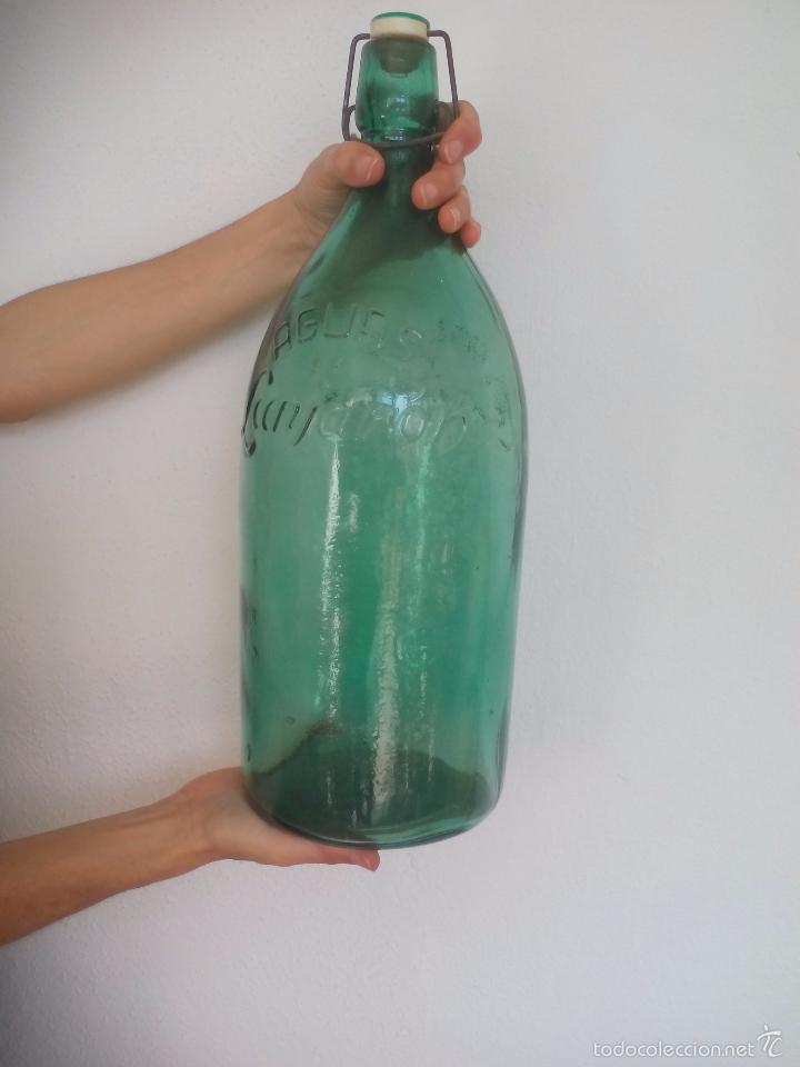 gran botella de cristal antigua de agua de lanj - Compra venta en  todocoleccion