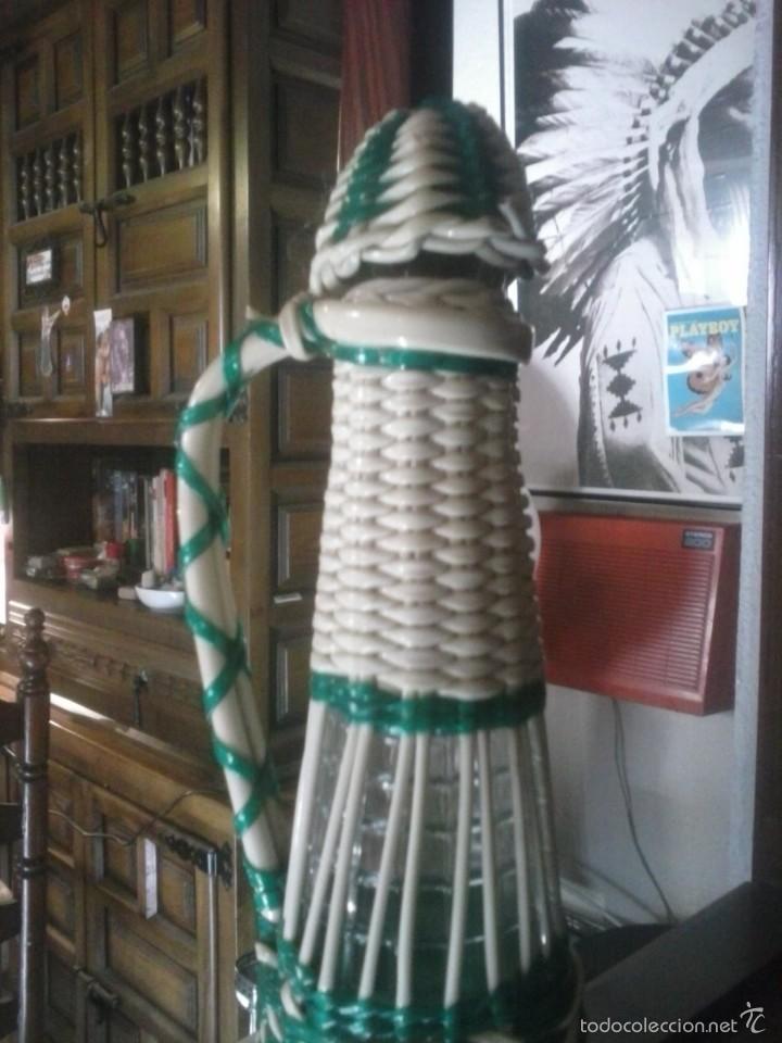 Botellas antiguas: BOTELLA 60&acute;s . - Foto 2