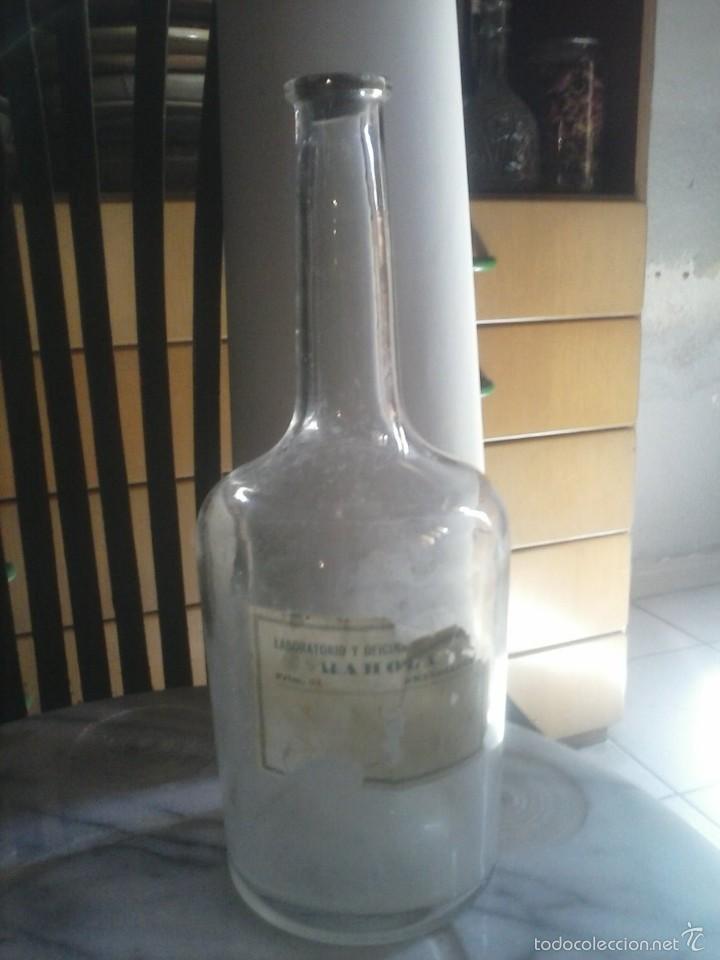 Botellas antiguas: BOTELLA LABORATORIOS RAHOLA - GRANOLLERS . - Foto 2
