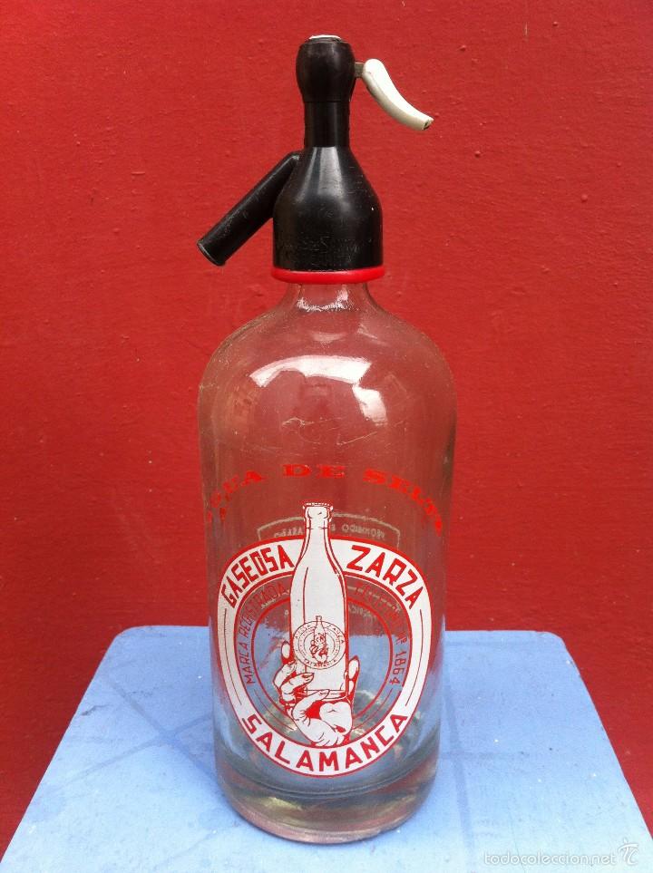 Botellas antiguas: BOTELLA SIF&Oacute;N (ZARZA) SALAMANCA - Foto 1