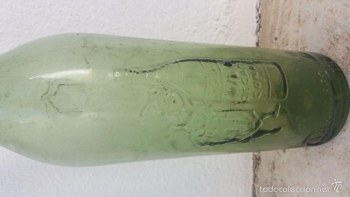 Botellas antiguas: Botella antigua de ponche caballero - Foto 4