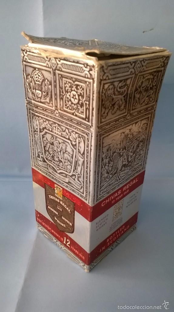 Botellas antiguas: CHIVAS REGAL 12 A&Ntilde;OS - Foto 4