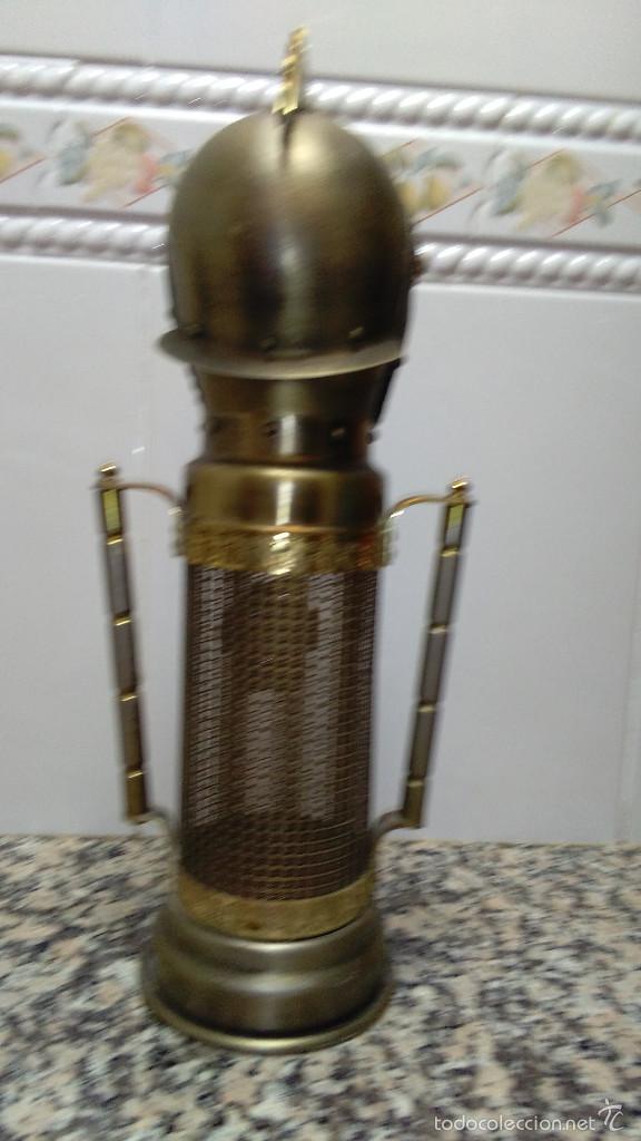 Botellas antiguas: ANTIGUO PROTECTOR DE BOTELLA  CON MUSICA CUANDO SE SACA LA BOTELLA - Foto 4