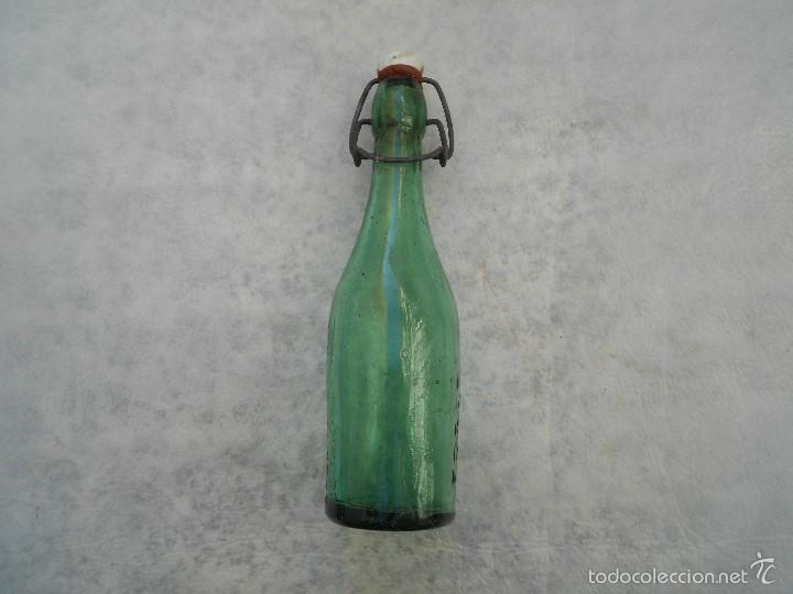 Botellas antiguas: botella agua oxigenada foret - Foto 2