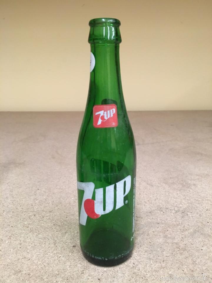 Botellas antiguas: ANTIGUA BOTELLA DE 7 UP - Foto 1