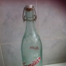 Botellas antiguas: ANTIGUA BOTELLA DE GASEOSA FAMILIAR SERIGRAFIADA CON DIBUJOS. Lote 58432160