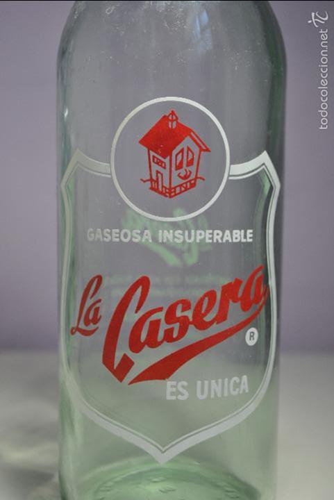 Botellas antiguas: BOTELLA DE GASEOSA LA CASERA - Foto 2