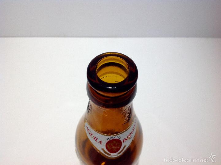 Botellas antiguas: Botella de cerveza El Águila Imperial. 20cl. Etiqueta de papel - Foto 5 - 62001436