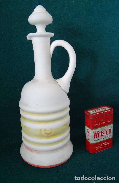 Botellas antiguas: BOTELLA DE LICOR. LICORERA. MODERNISTA. OPALINA. - Foto 2