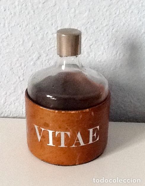 Botellas antiguas: BOTELLA AQUA VITAE. ENVIO INCLUIDO EN EL PRECIO. - Foto 1