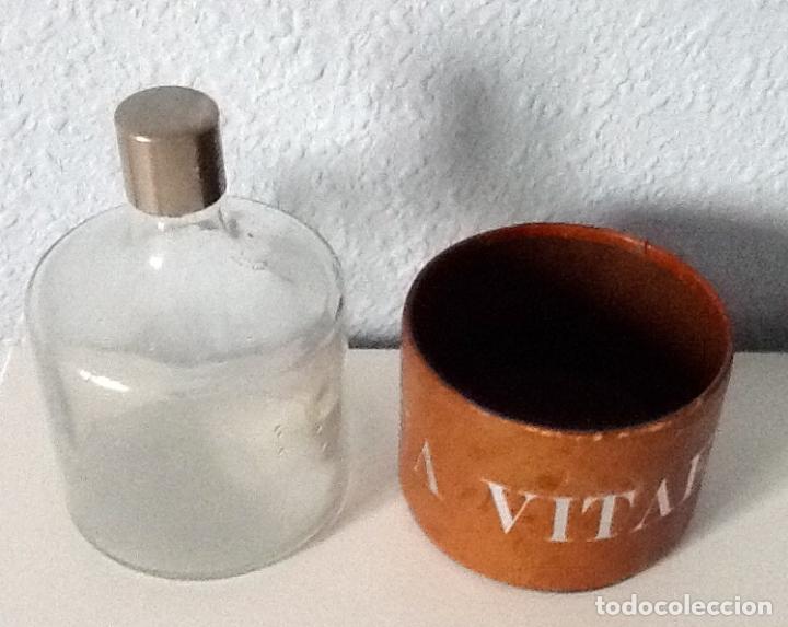 Botellas antiguas: BOTELLA AQUA VITAE. ENVIO INCLUIDO EN EL PRECIO. - Foto 2