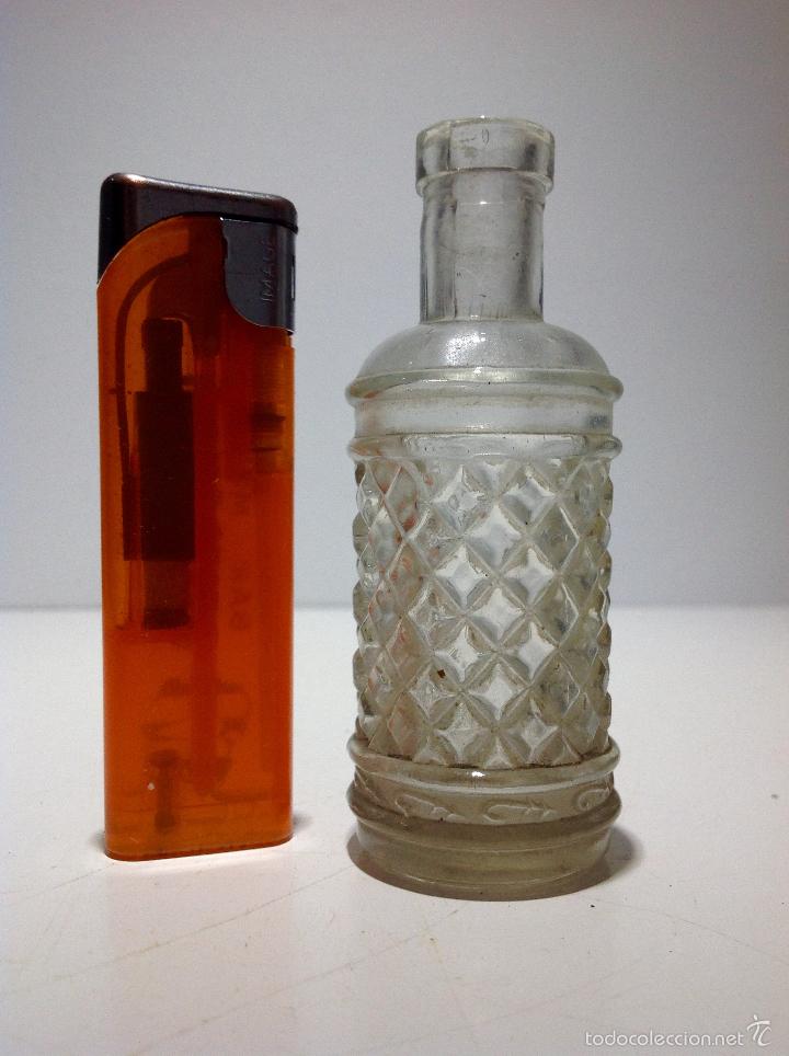 Botellas antiguas: ANTIGUA Y PEQUE&Ntilde;A BOTELLA DE ANIS - Foto 3