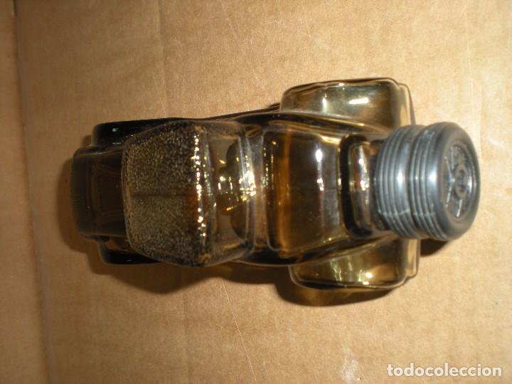 Botellas antiguas: botella de cristal con forma de coche antiguo - Foto 4
