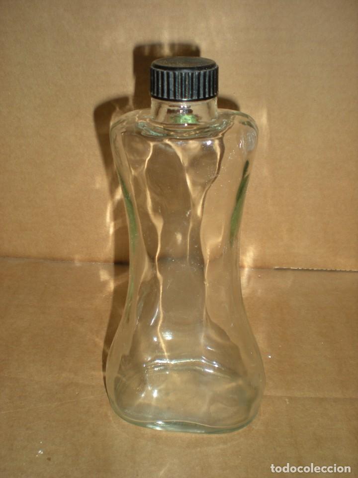 Botellas antiguas: botella de cristal de original forma 6x9x21cm - Foto 1