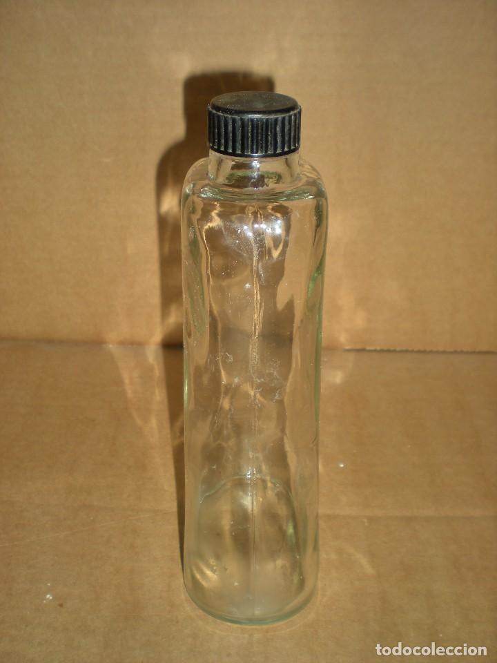 Botellas antiguas: botella de cristal de original forma 6x9x21cm - Foto 2