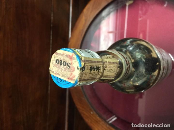 Botellas antiguas: PONCHE SOTO 4 PESETAS - Foto 2