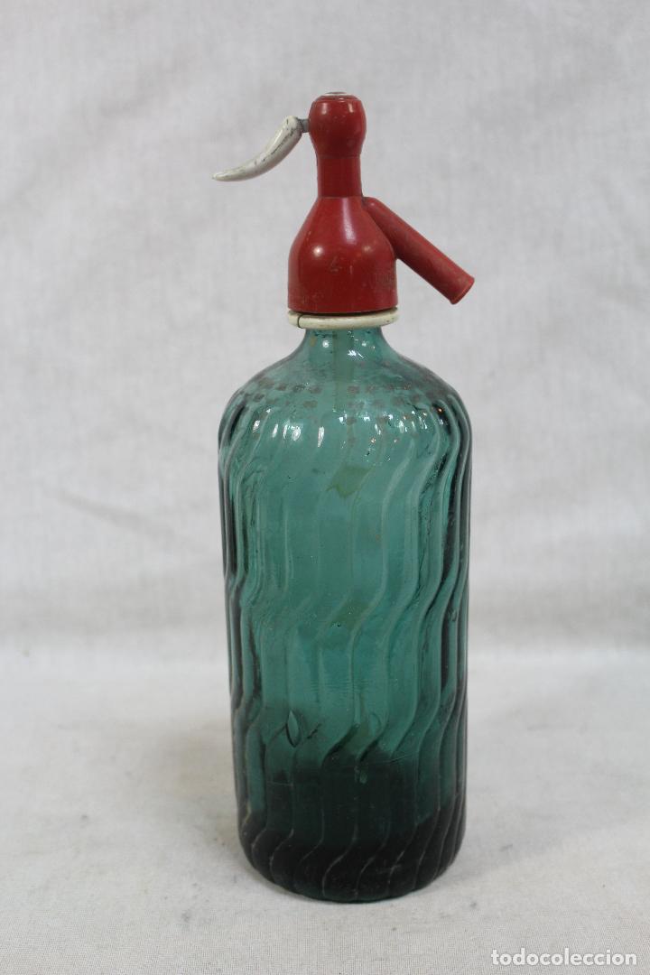 Botellas antiguas: botella de sifon la revoltosa - Foto 1