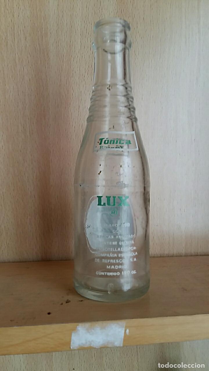 Botellas antiguas: BOTELLA SERIGRAFIADA TONICA LUX - Foto 2