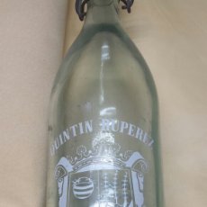 Botellas antiguas: BOTELLA LITRO GASEOSA SERIGRAFIADA *QUINTIN RUPEREZ * MUY ESCASA MODELO 2. Lote 253200625