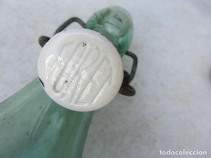 Botellas antiguas: botella agua oxigenada Foret - Foto 2