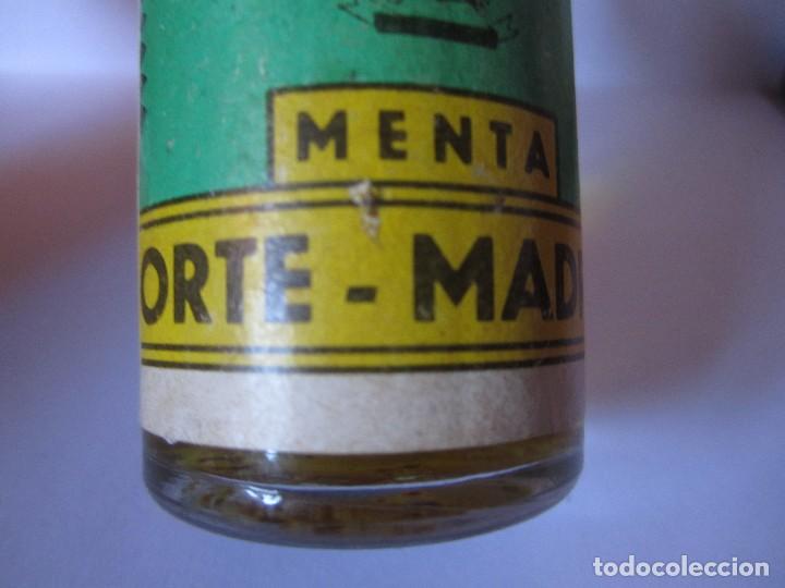 Botellas antiguas: peque&ntilde;a botella menta orte madrid - Foto 2