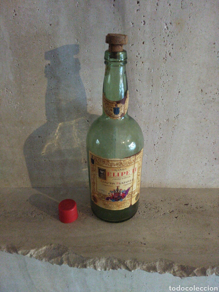 Botellas antiguas: Botella botellon brandy FELIPE II - Foto 2