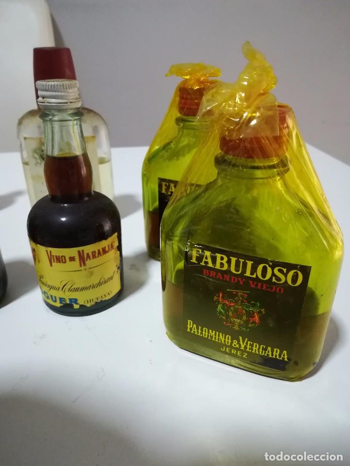 Botellas antiguas: Lote de botellines antiguos. - Foto 2