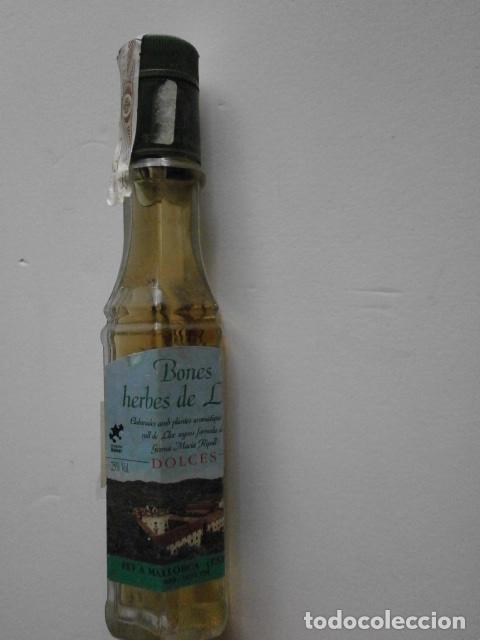 Botellas antiguas: BOTELLA BONES HERBES DE LLUC VIN-161 - Foto 1